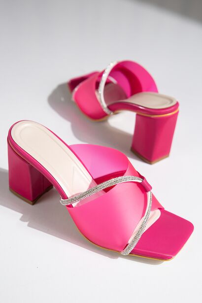 Clasy Taş Detaylı Topuklu Terlik  Fuşya 4
