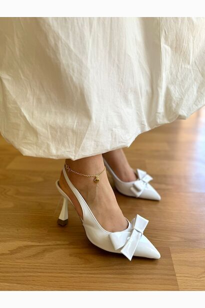Kurdele Detaylı Topuklu Ayakkabı  Beyaz 4