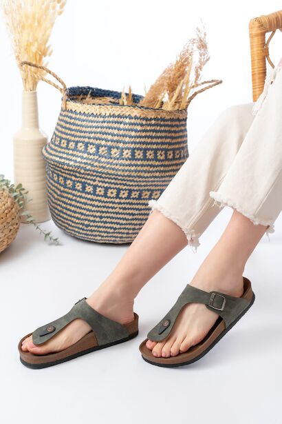 Kadın Nubuk Parmak Arası Sandalet  Haki