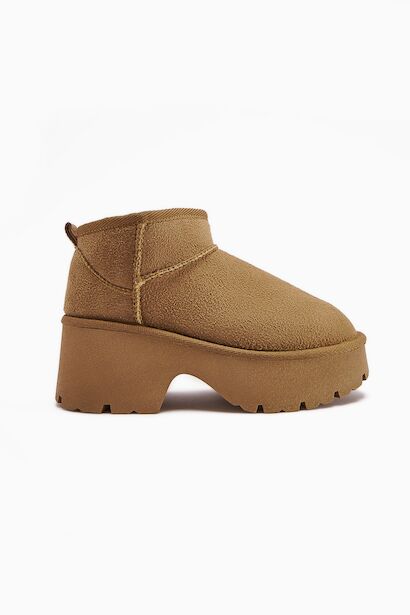 Classic Ultra Mini New Heights Kısa Bilek Içi Kürklü Platform Taban Günlük Bot  Camel