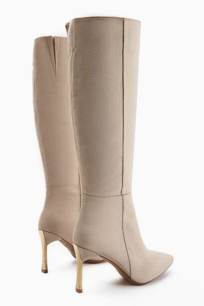 Kadın Fermuarlı Diz Altı Boy Altin Topuklu Çizme  Bej 4