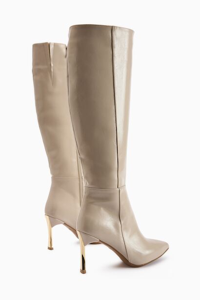 Kadın Fermuarlı Diz Altı Boy Altin Topuklu Çizme  Bej 4