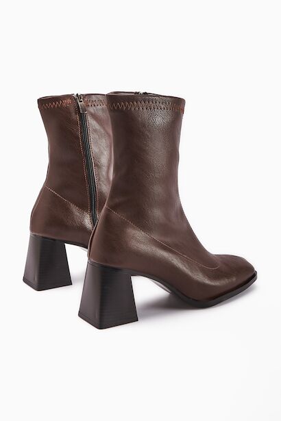 Kadın Kahve Küt Burun Topuklu Bot  Koyu Kahverengi 4